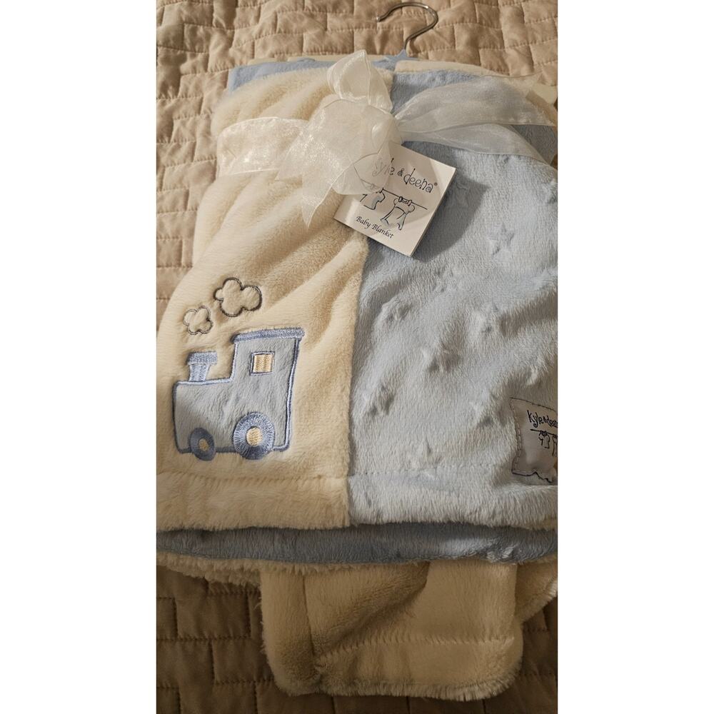 Baby Boy Kyle & Deena Minky Plush Blanket Blue white stars and train 30 x 30 NWT